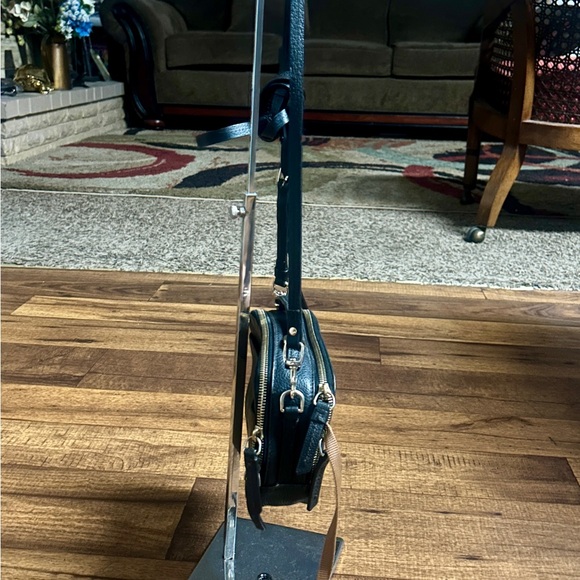 Dooney & Bourke (# J14254806) Black Leather Crossbody Bag (8 x 5” in.) W/ Tags - Picture 9 of 16